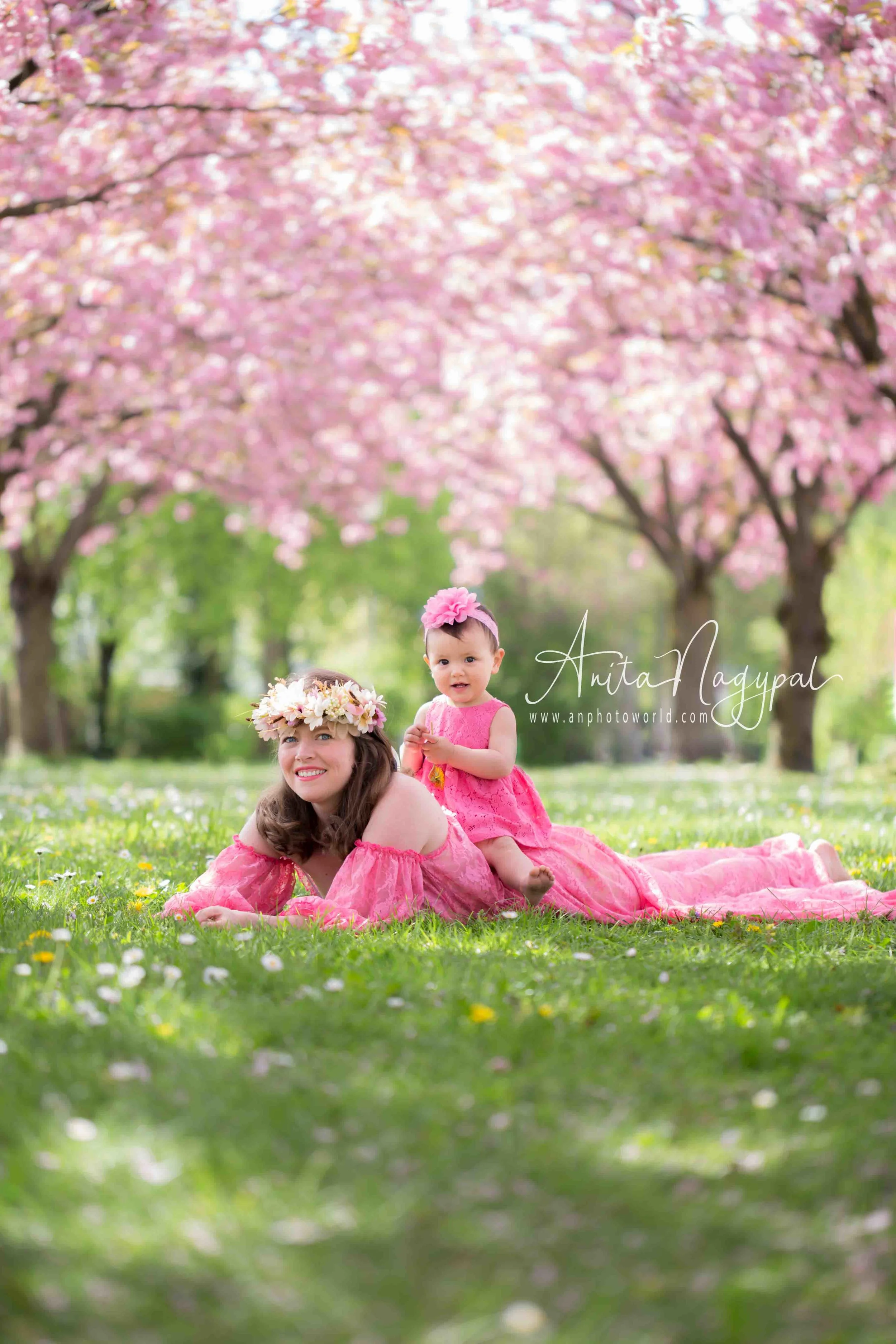 Mommy and Me session in the spring, Munich