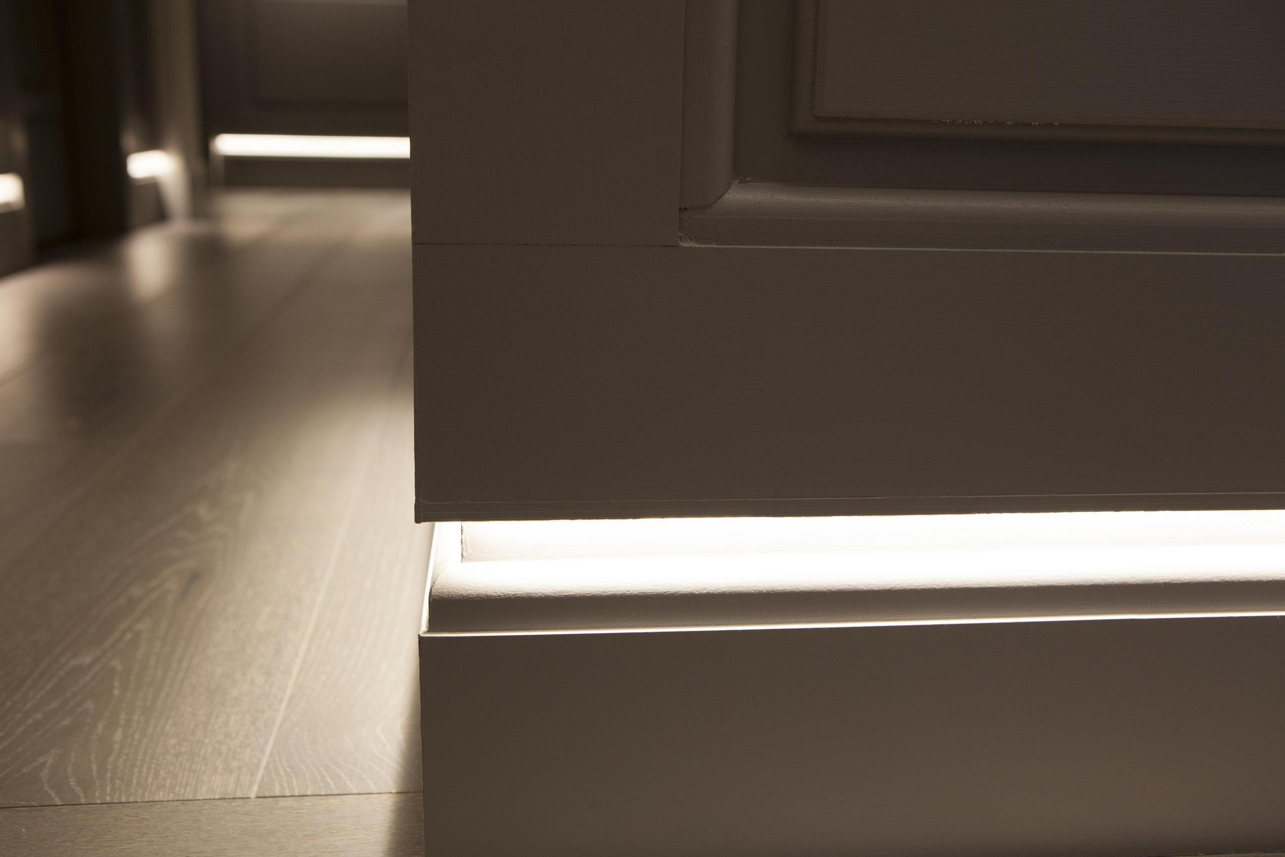 Skirting Detail
