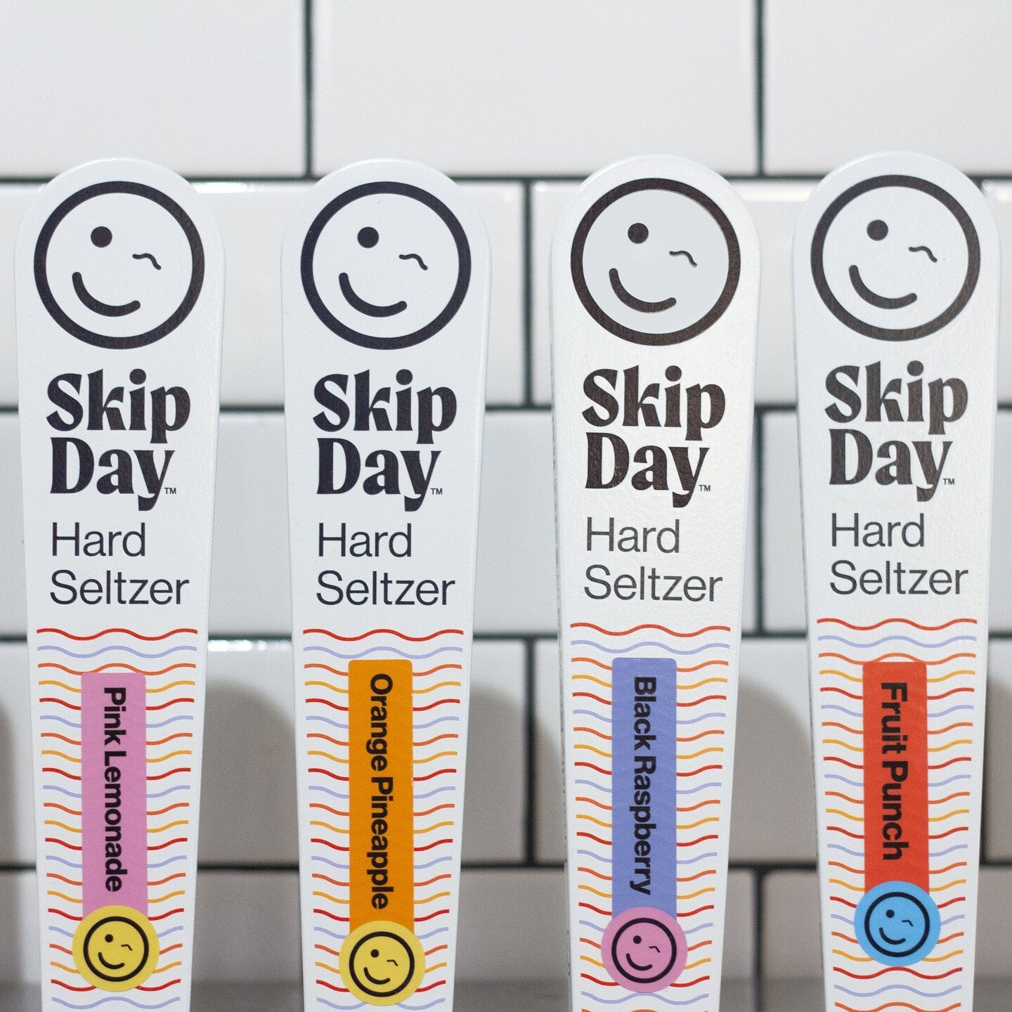 Have you tried Skip Day on tap? It's a whole different ✨ drinking experience ✨ If you want to give it a try, ask your favorite watering hole to help spread some of the love 😉
_______
#hardseltzer #drinkskipday #ontap