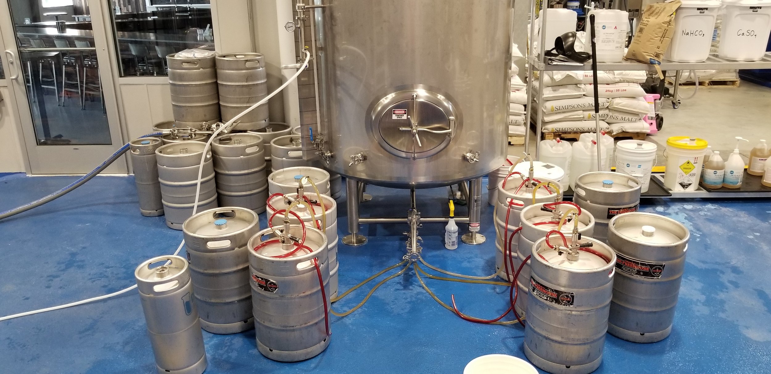 Keg Filling Delta Beer Lab
