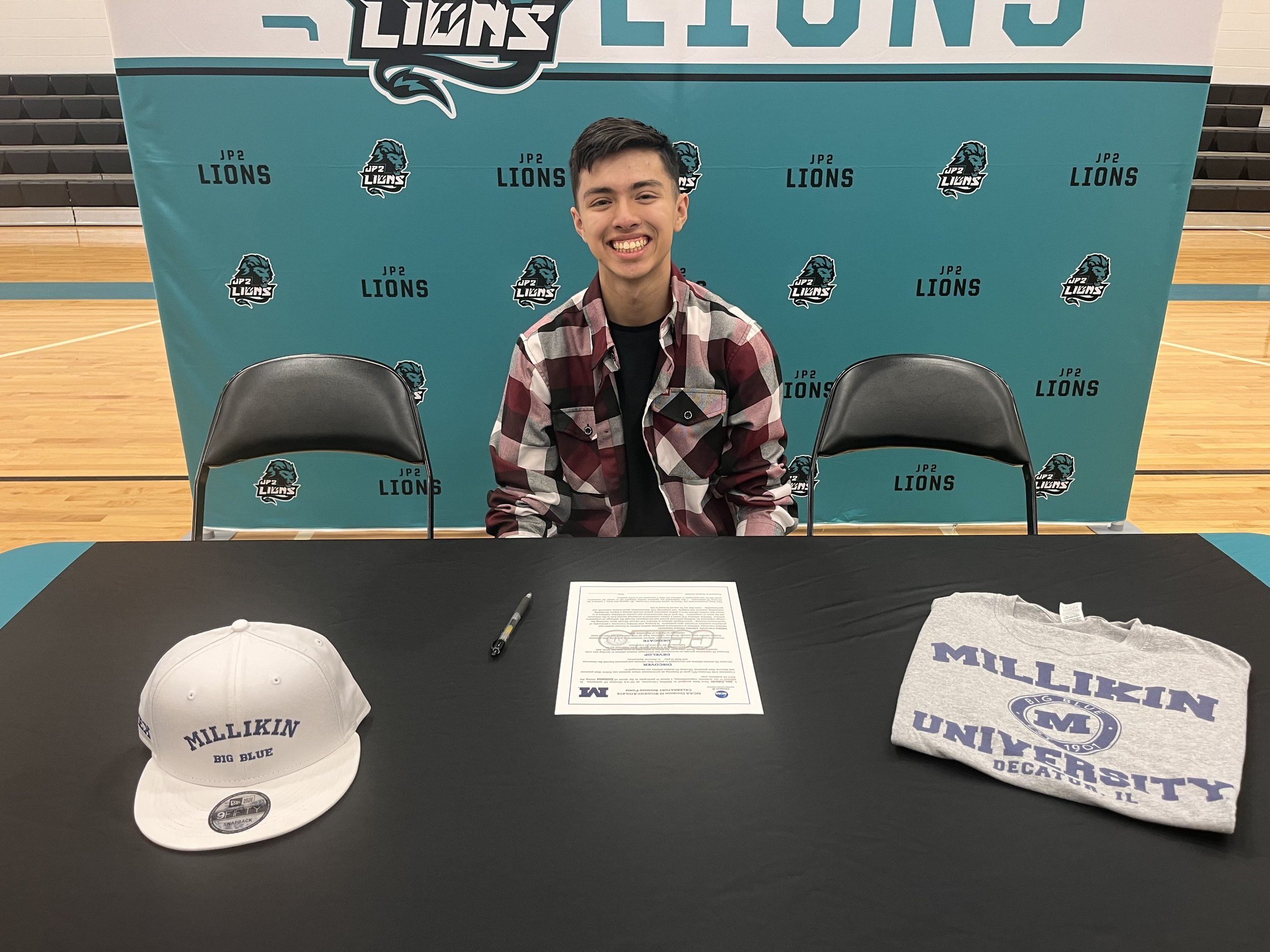  Congratulations to Alex Tabuchi ‘23 who announced his commitment to swim at Millikin University next year. Alex has been a part of our swim program for the last four years and is excited to continue his swim journey. We are all proud of you! #jp2lio