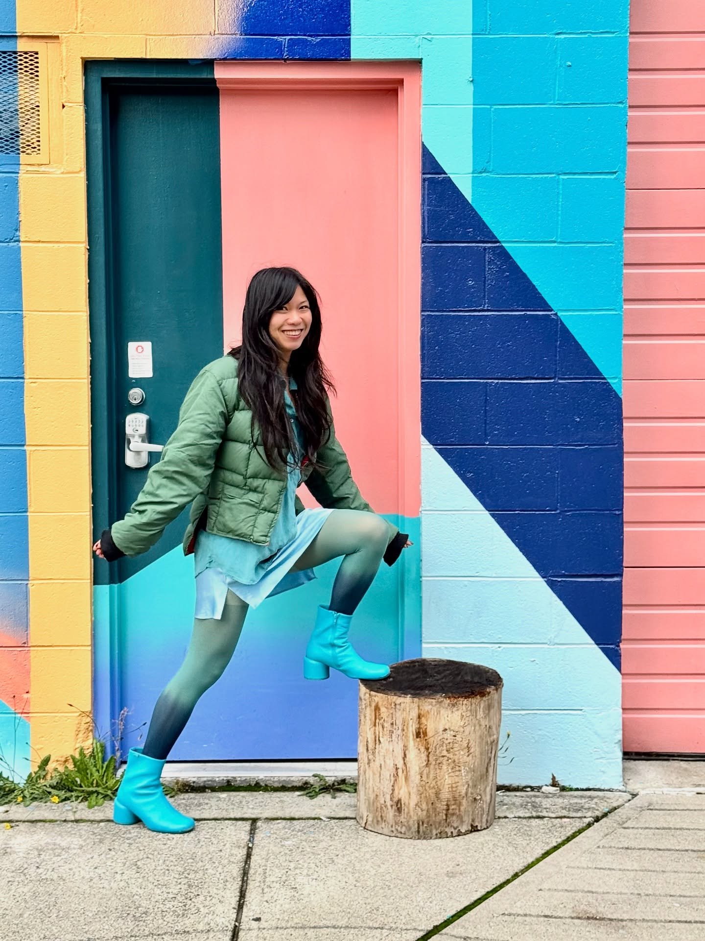 📝

hey friends, This is me from the other day. I turned 35 at the end of October.

After a busy slew of back-to-back summer projects that carried me into mid-September, I was fortunate enough to take some time off through September and October. 

Wi