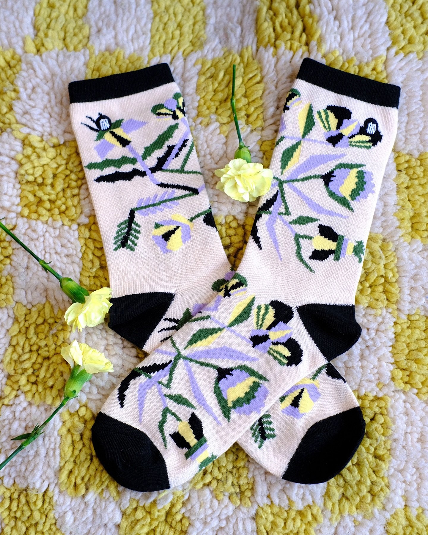 Meet 'Geoflora&rsquo;! &mdash;the 2.0 Urban Drawer x Priscilla Yu Sock Collaboration. 

Also check out @shopurbandrawer and the other socks they have available! They're a very cool brand out of Calgary, AB. 

Now available!

Made with fine combed cot