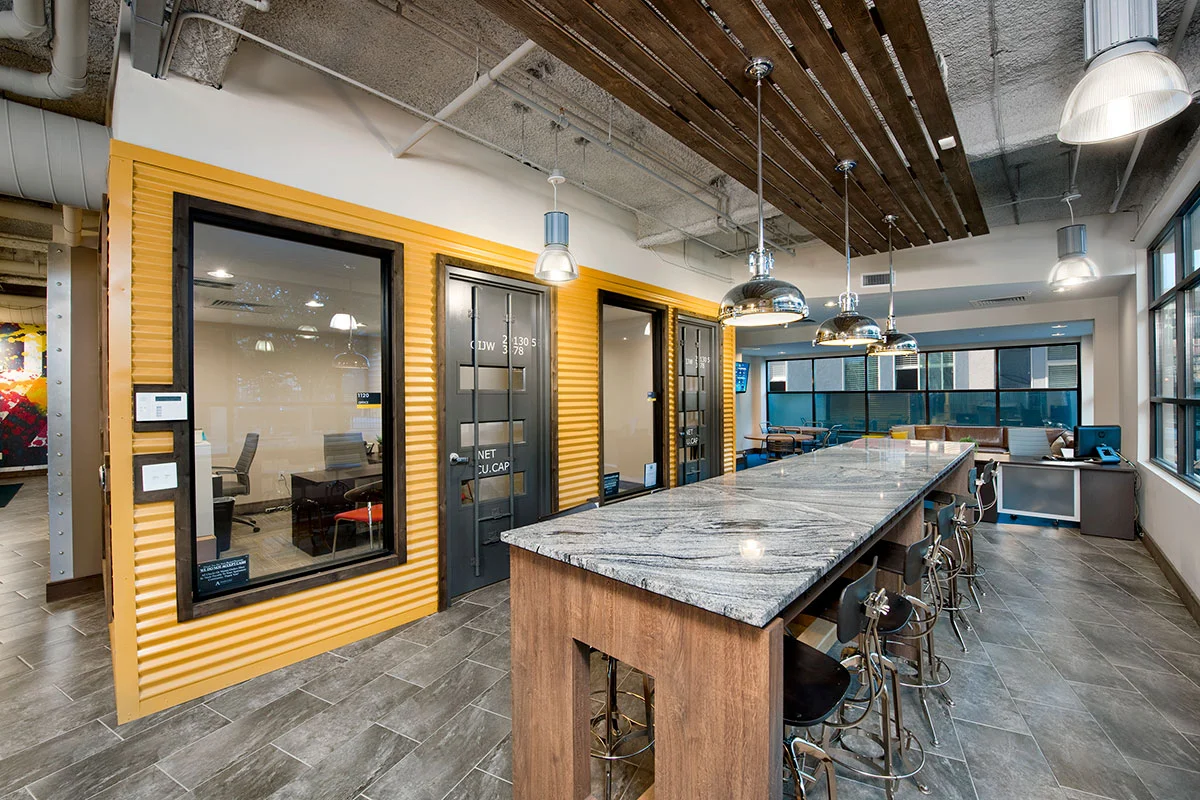One12 Courtland</br><em>Atlanta, Georgia</em>|offcampusstudenthousing interiors