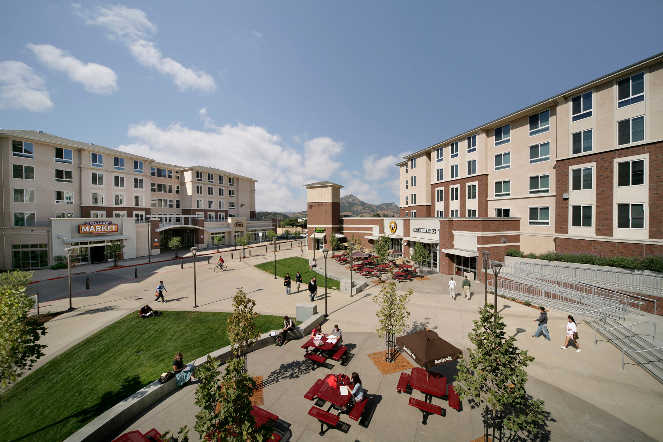 PolyCanyonVillage_Courtyard.jpg