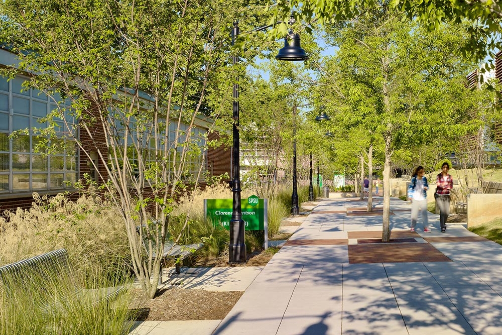 Southern Polytechnic State University - Hornet Village&lt;/br&gt;&lt;em&gt;Marietta, Georgia&lt;/em&gt;|residencehalls landscapearchitecture