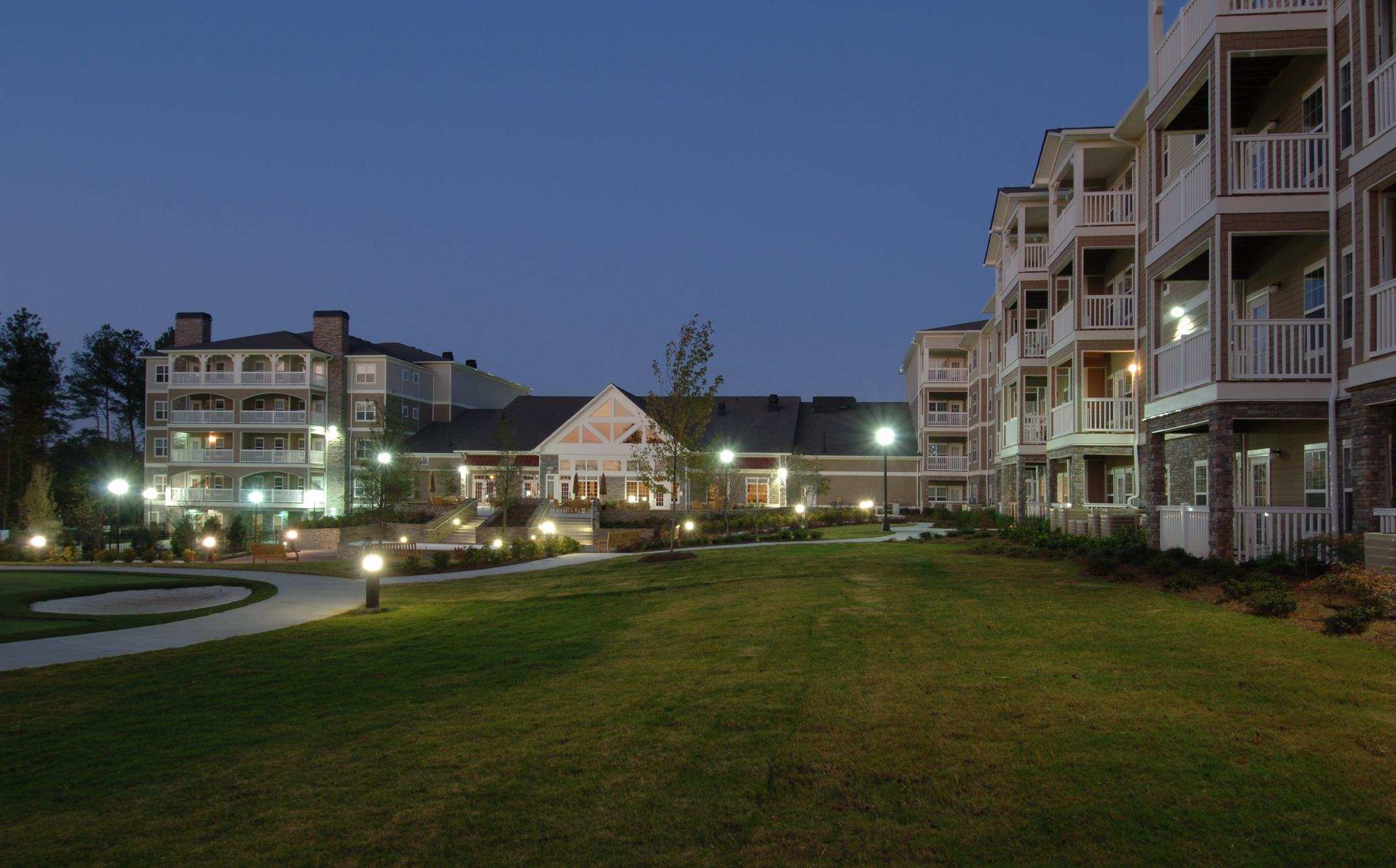 LodgeatBridgemill_Dusk.JPG