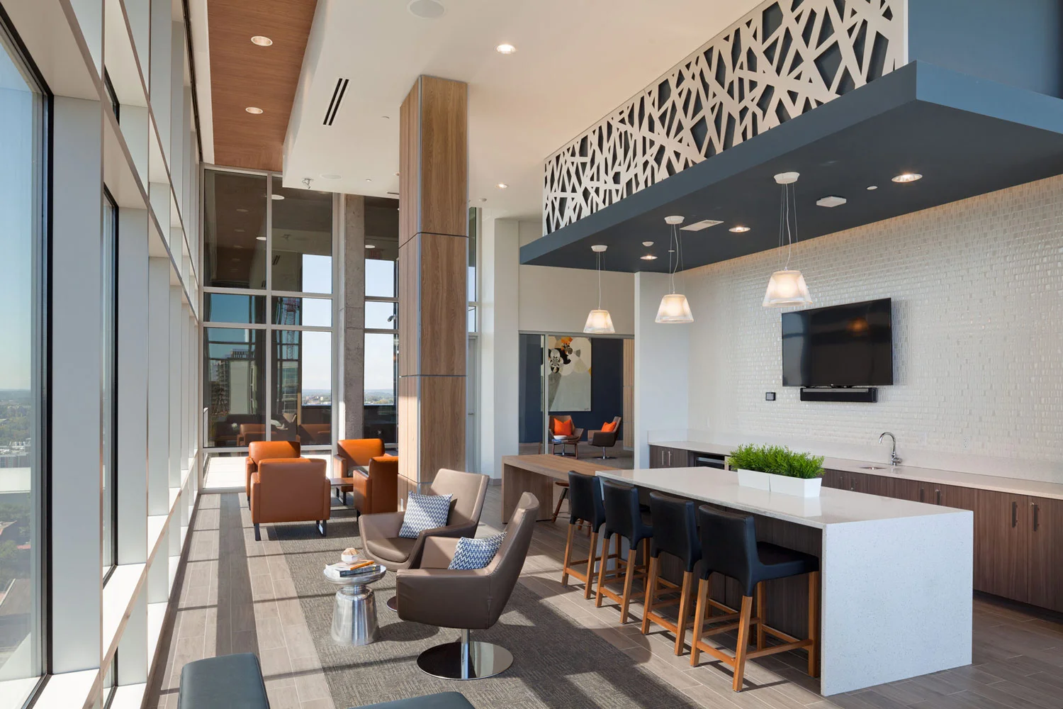 UH Midtown</br><em>Atlanta, Georgia</em>|interiors