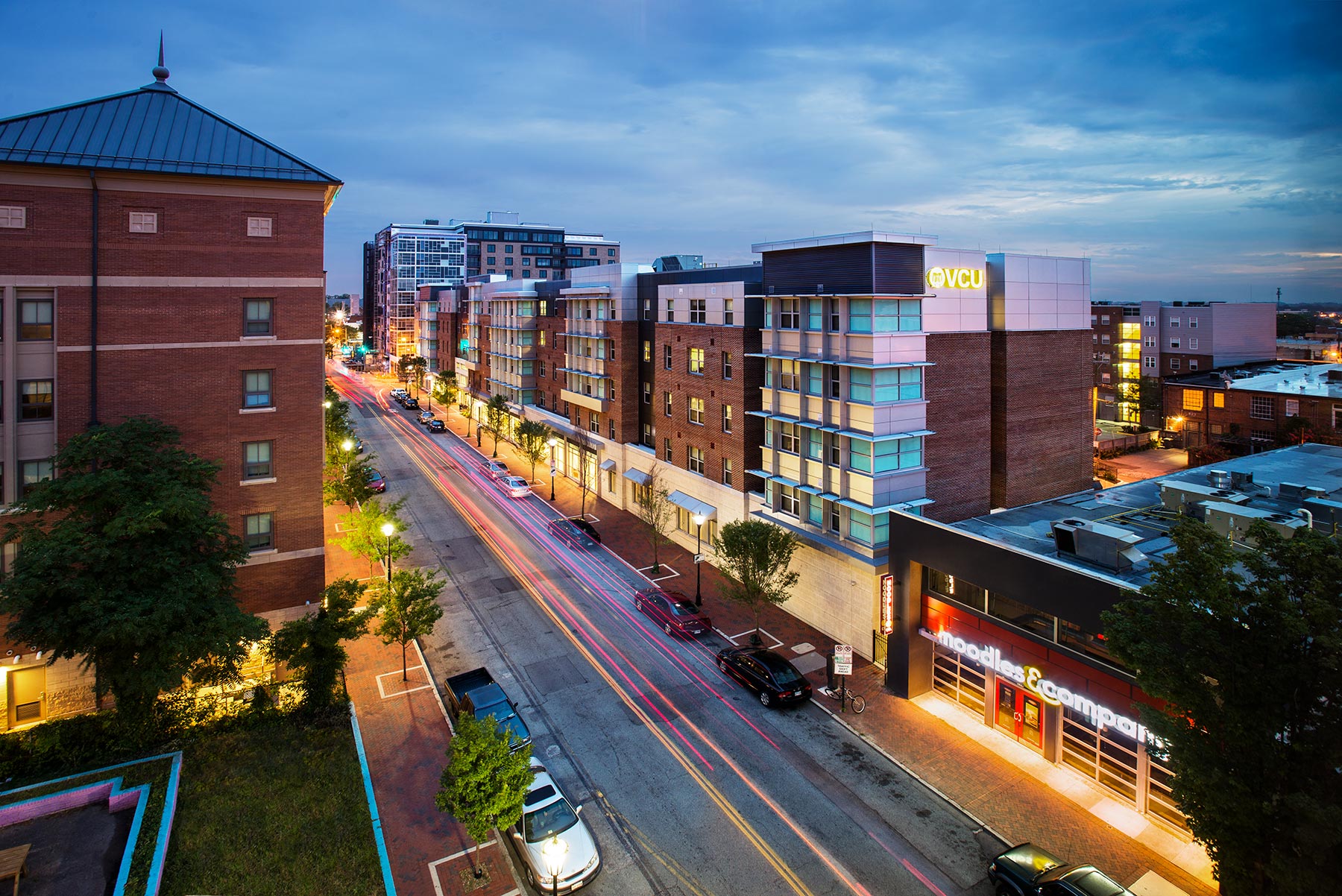 VCU - West Grace Street Housing&lt;/br&gt;&lt;em&gt;Richmond, Virginia&lt;/em&gt;|residencehalls architecture