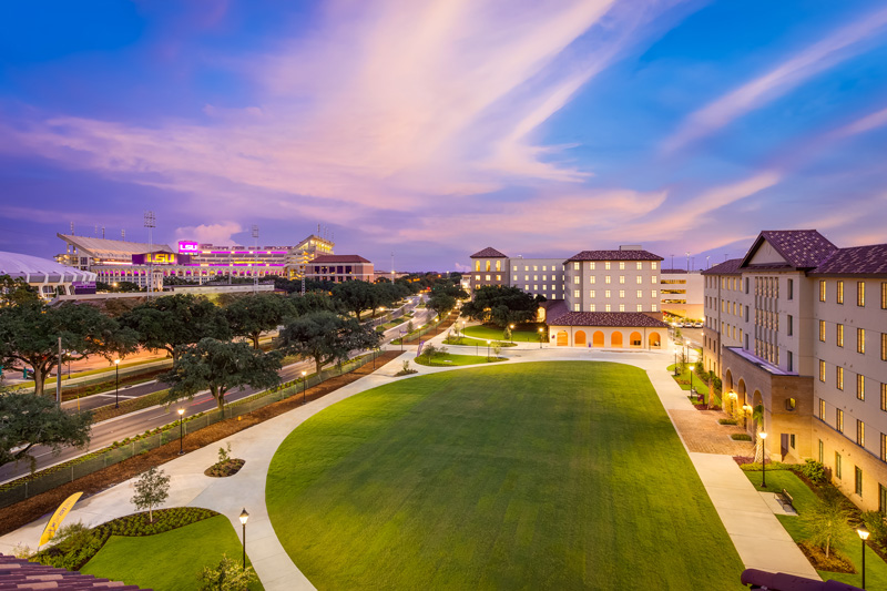 LSU Nicholson Gateway</br><em>Baton Rouge, Louisiana</em>|residencehalls architecture landscapearchitecture