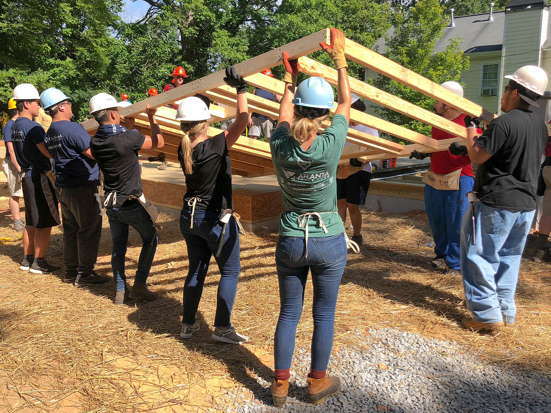 NBA Volunteers with Habitat for Humanity