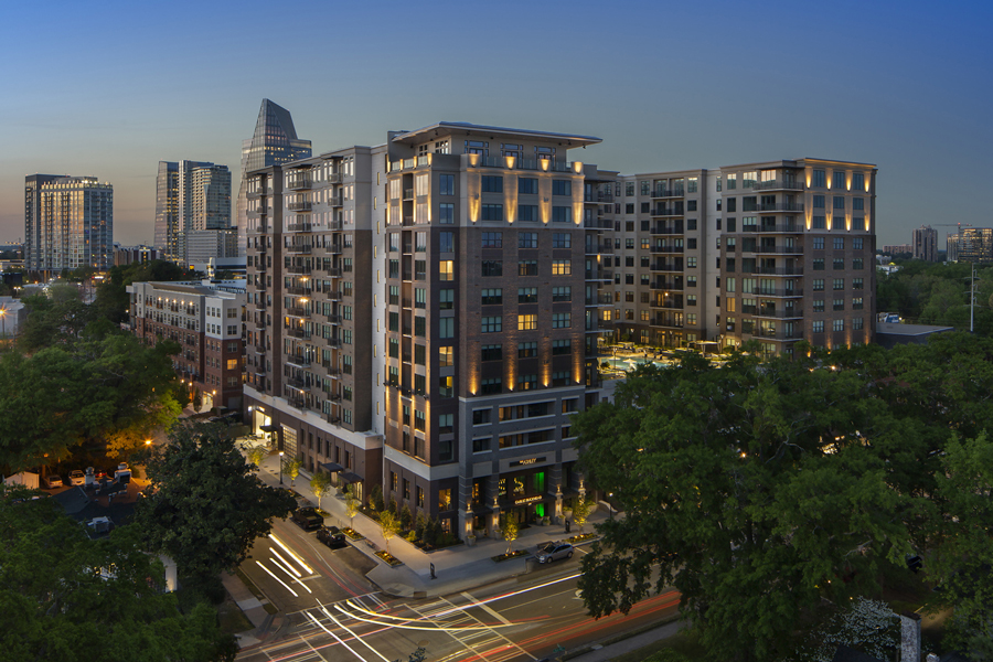 The Ashley Gables Buckhead&lt;/br&gt;&lt;em&gt;Atlanta, Georgia&lt;/em&gt;|multifamilyhousing architecture