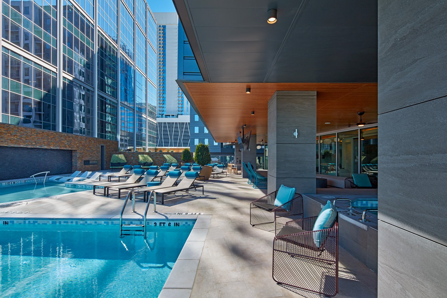 Novel-Midtown_Pool.jpg