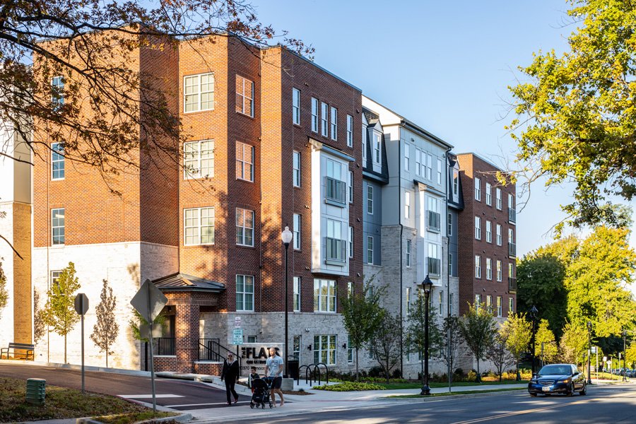 The Flats on University&lt;/br&gt;&lt;em&gt;Fairfax, Virginia&lt;/em&gt;|offcampusstudenthousing