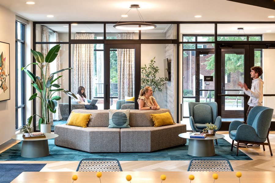 The Flats on University&lt;/br&gt;&lt;em&gt;Fairfax, Virginia&lt;/em&gt;|interiors