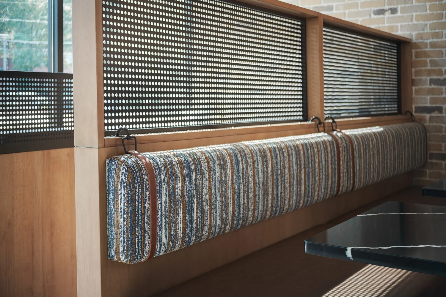 Confab-Kitchen_10_bench-detail-horiz_web.jpg