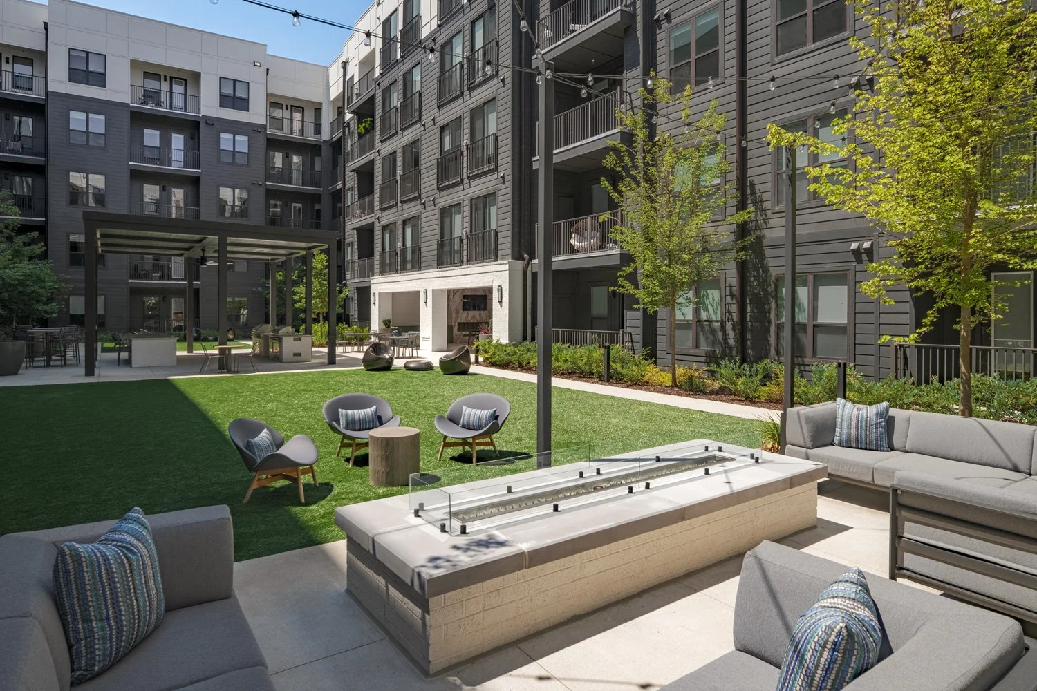 Auden-Atlanta_21_courtyard-passive.jpg