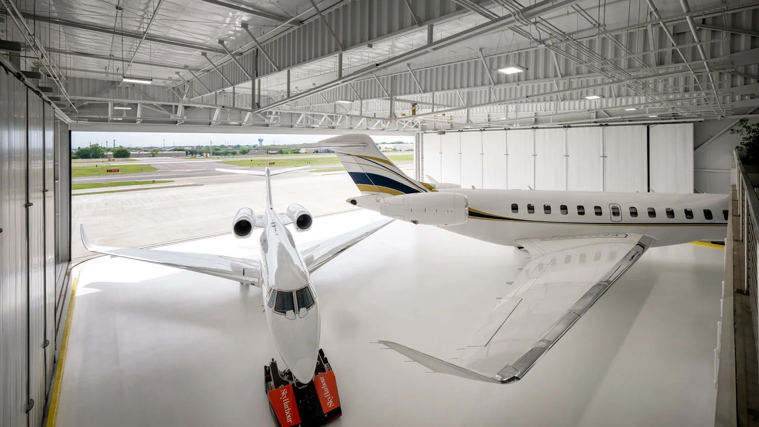 SkyHarbour_ADS_HangarInterior.jpg