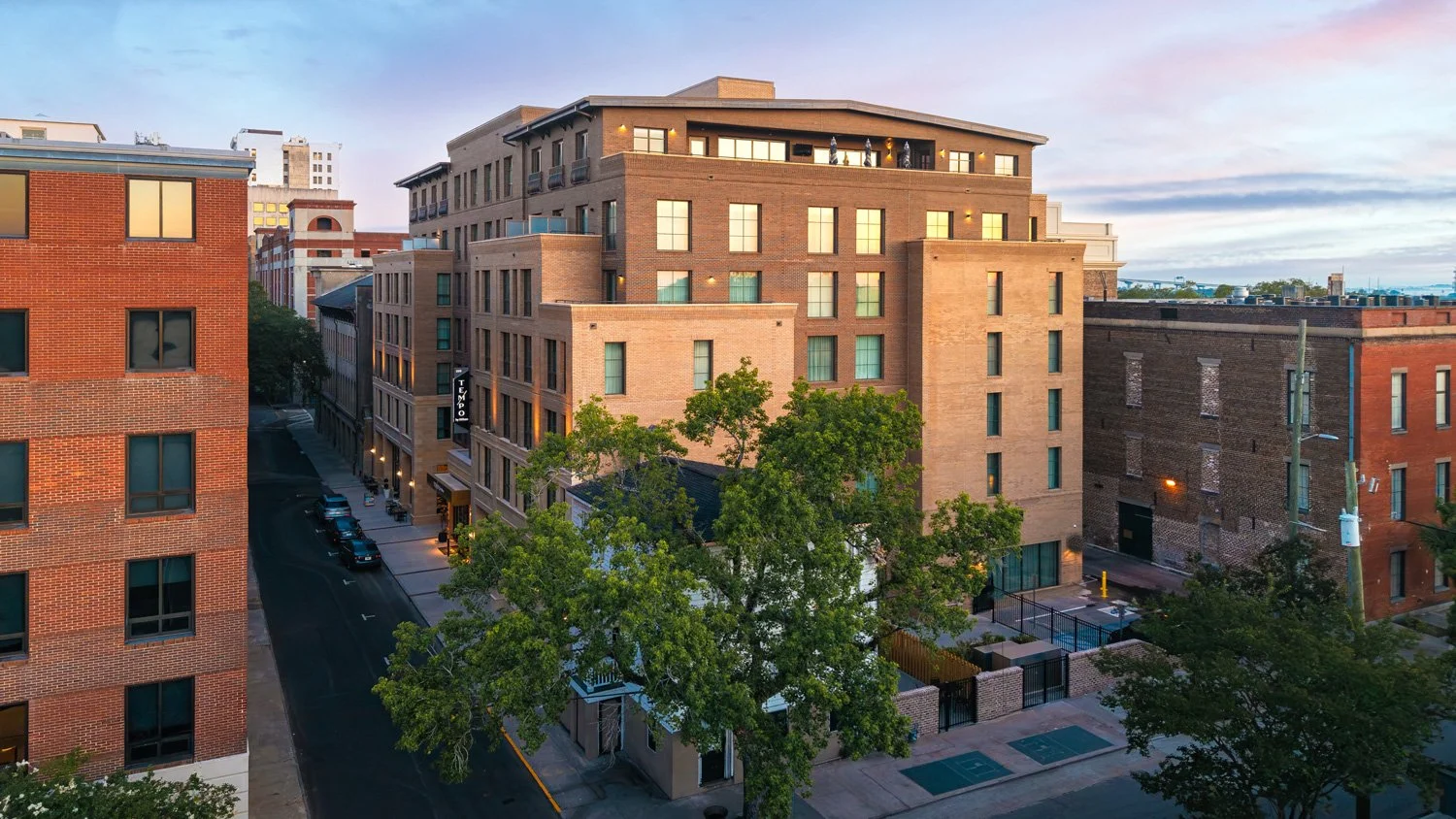 Tempo-by-Hilton_west-exterior-dawn.jpg