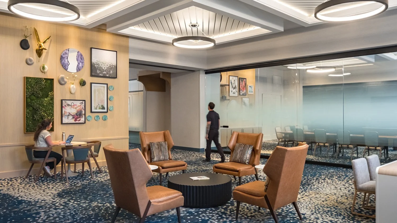 Tempo-by-Hilton_preconference-seating-peopled.jpg