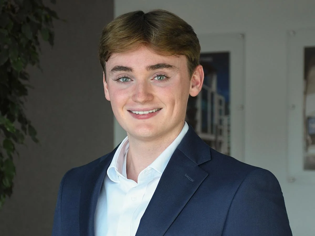 Alexander Adams<br><em>Interior Designer</em>|team interiordesign