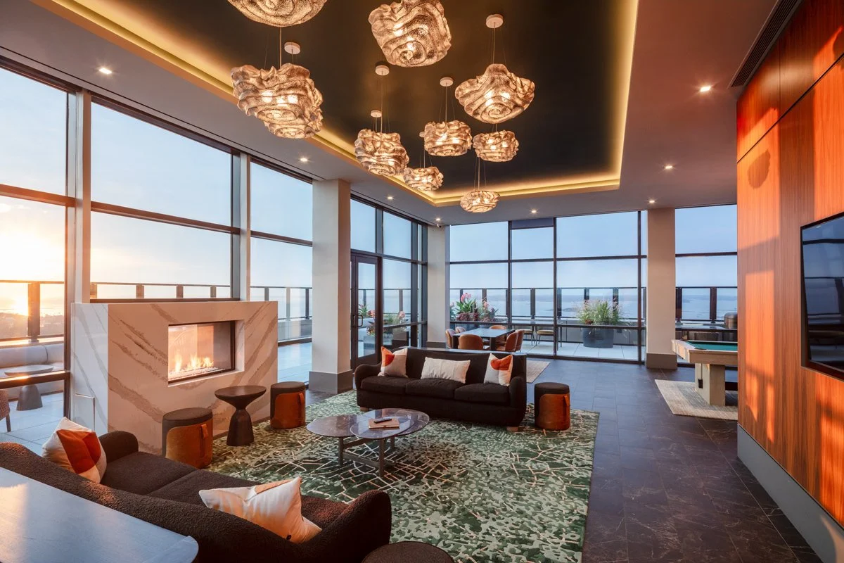 TheLeaf_Skylounge.jpg