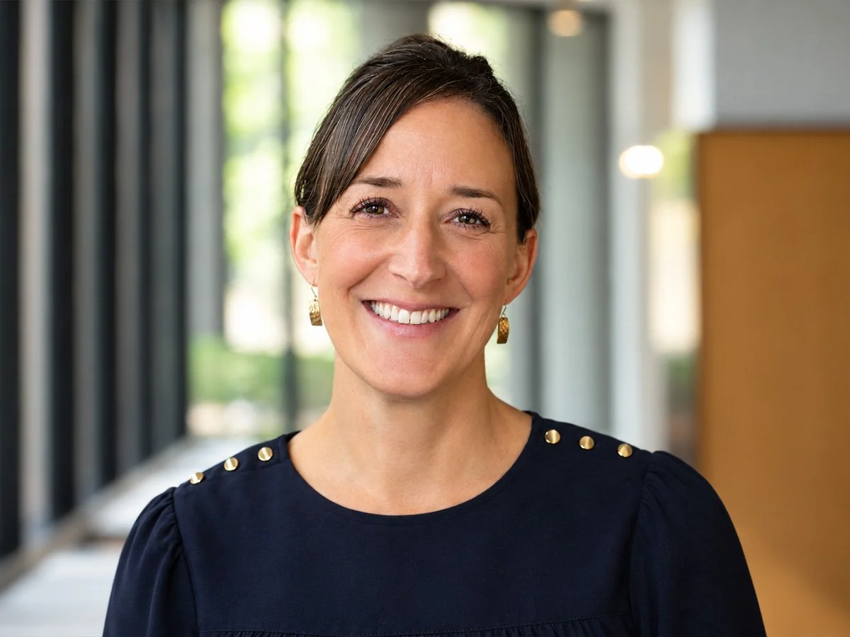 <strong>Laura Wolf</strong><br><em>Associate Principal</em>|team architecture leadership