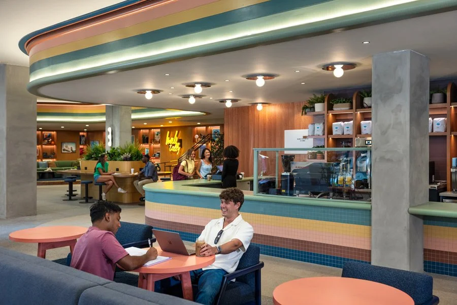Hub Tallahassee</br><em>Tallahassee, Florida</em>|offcampusstudenthousing interiors