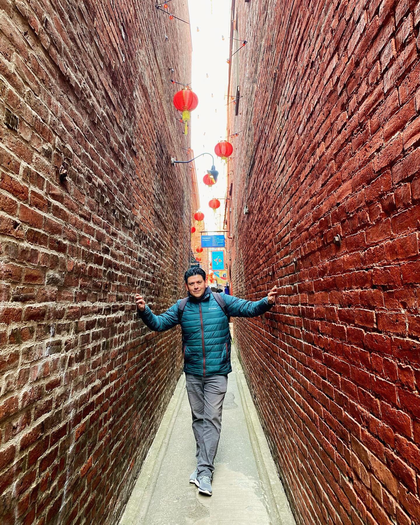 Fan Tan Alley  #fantanalley #victoriabc #santiagovalencia