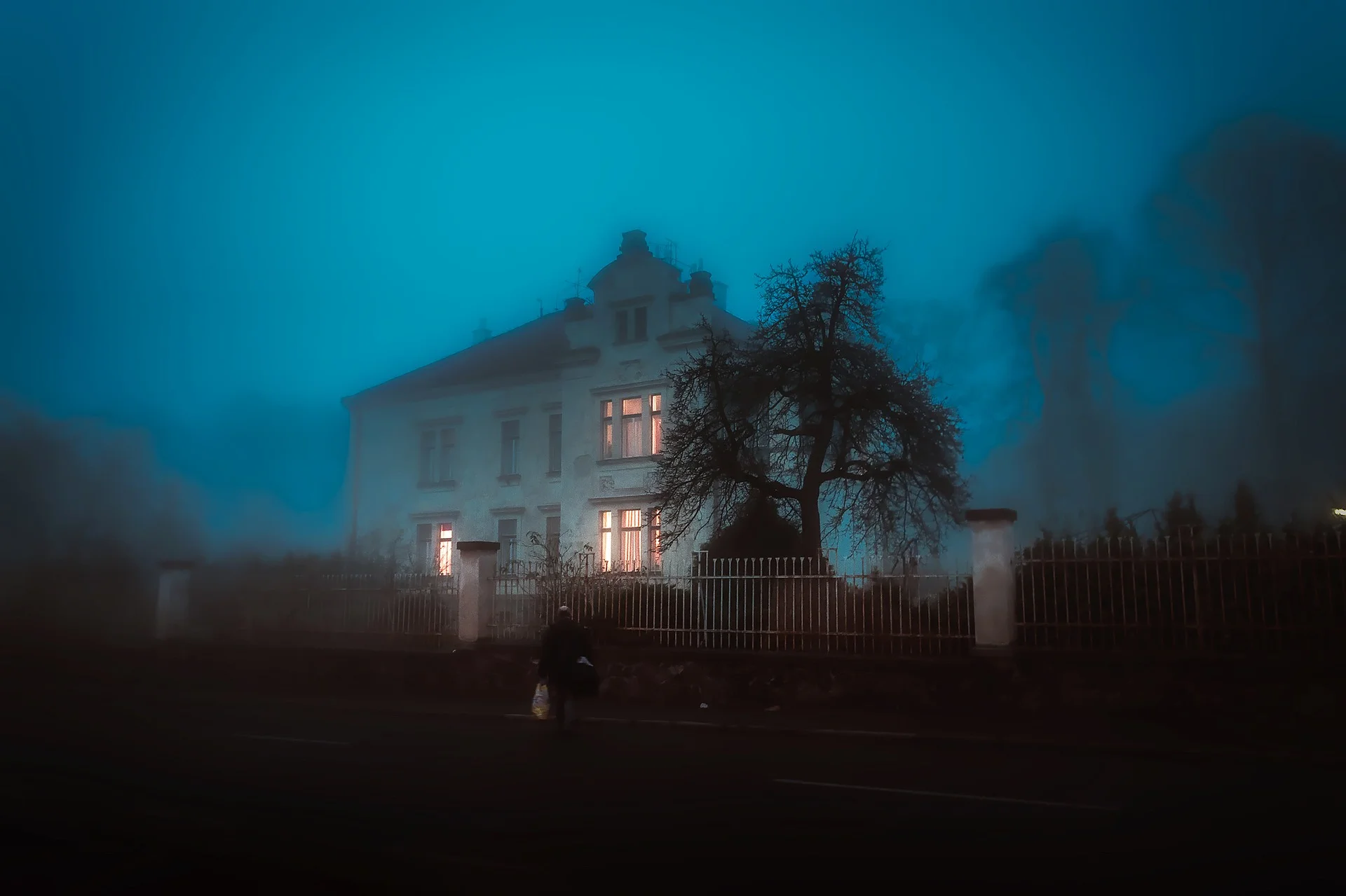 house-1901147_1920.jpg