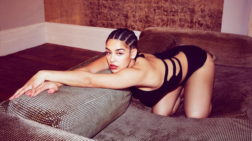   Fall in Love with Jorja Smith ( Playboy )  