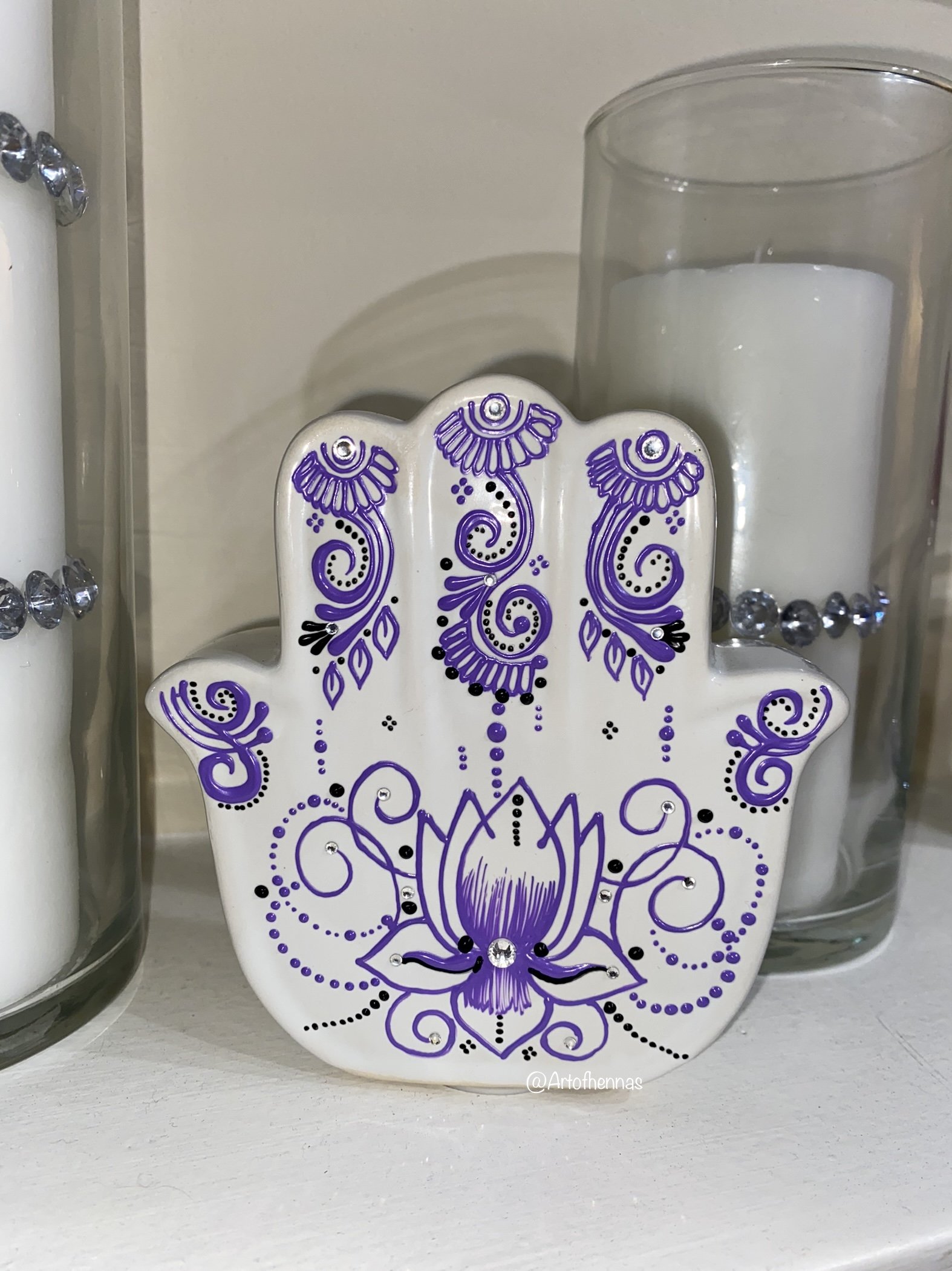 Lilac ceramic hamsa