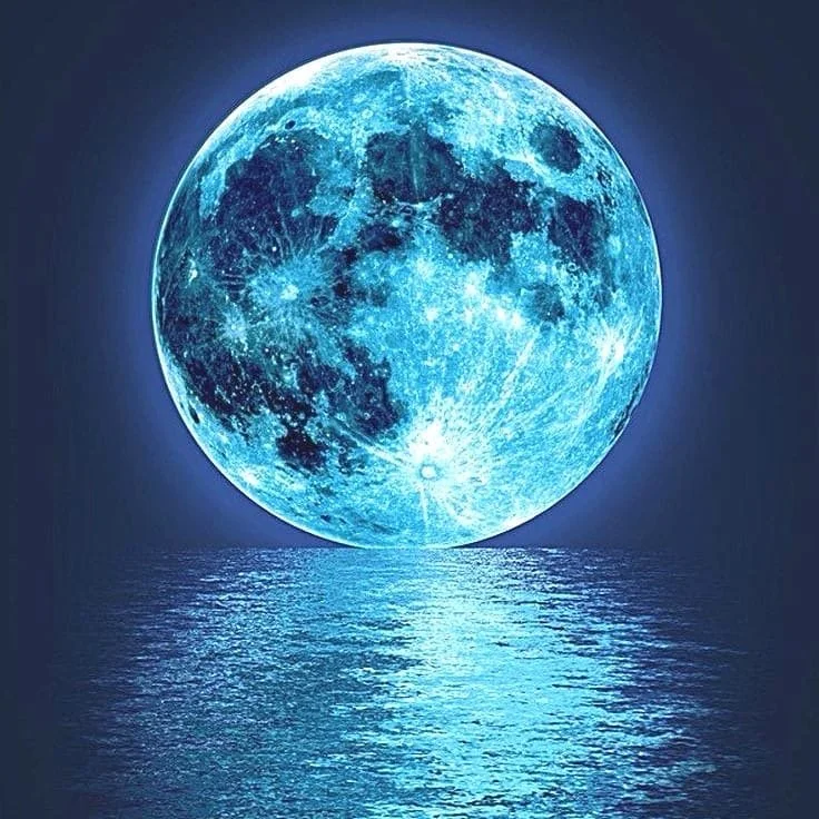Moon Reading: Full Moon in Taurus