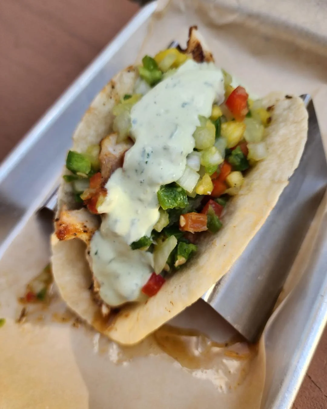 🔥🌮 New Taco Alert! 🌮🔥
This one’s here only while supplies last, so don’t wait — you’re gonna want to try it! 👀
✨ Red Snapper Filet Taco ✨
Topped with a fresh pineapple & red pepper pico and finished with our avocado