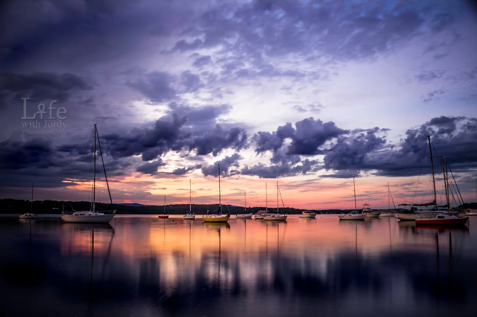 Sunset over Valentine - Lake Macquarie_edited-1.jpg