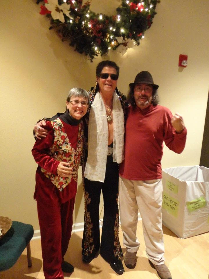 Patti&James and Elvis 2011 sm.jpg