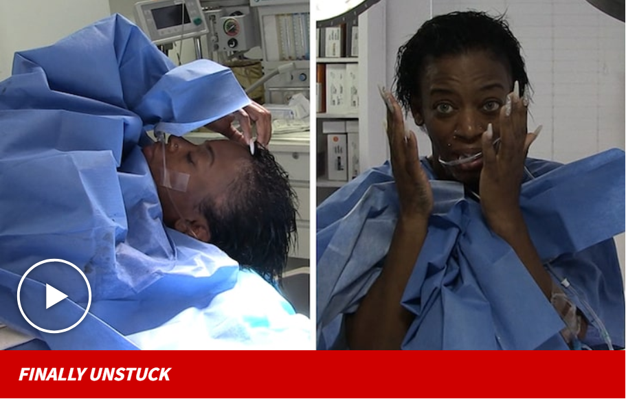 Gorilla Glue Hairdo; Tessica Brown Finally Unstuck!!!