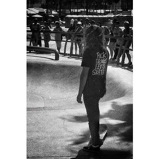 The shirt is the word
Canon F1 | Kodak triX