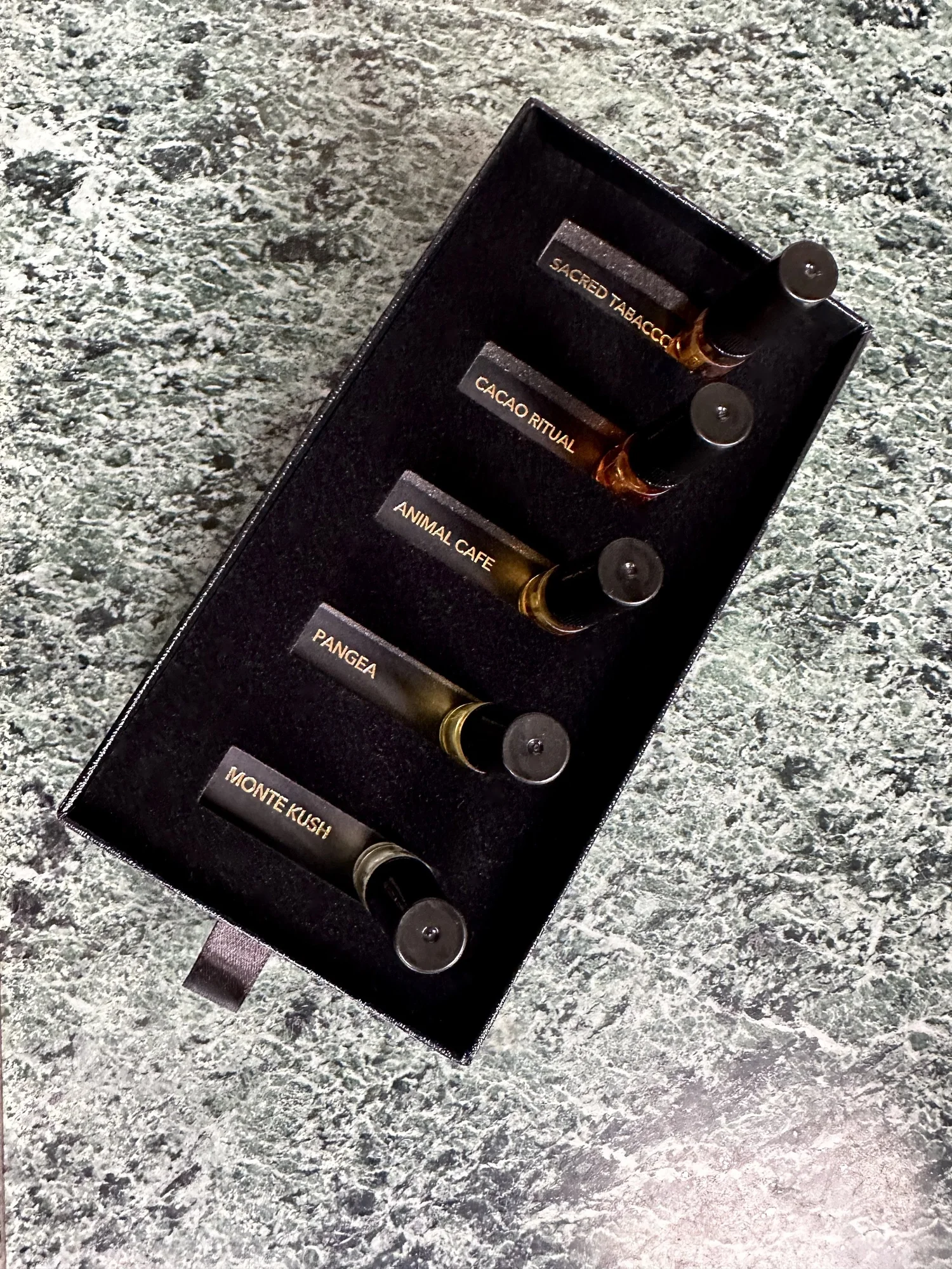 FORBIDDEN BOTANICA Discovery Set - Extrait de parfum 2ml x 5
