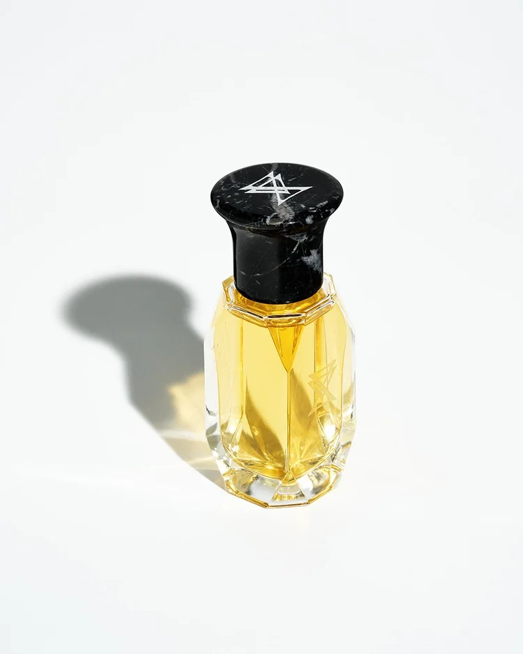 ford tobacco vanille Amazon.com : Tom Ford Beauty Tobacco Vanille Private Blend Spray/3.4 oz. :  Personal Fragrances : Beauty & Personal Care