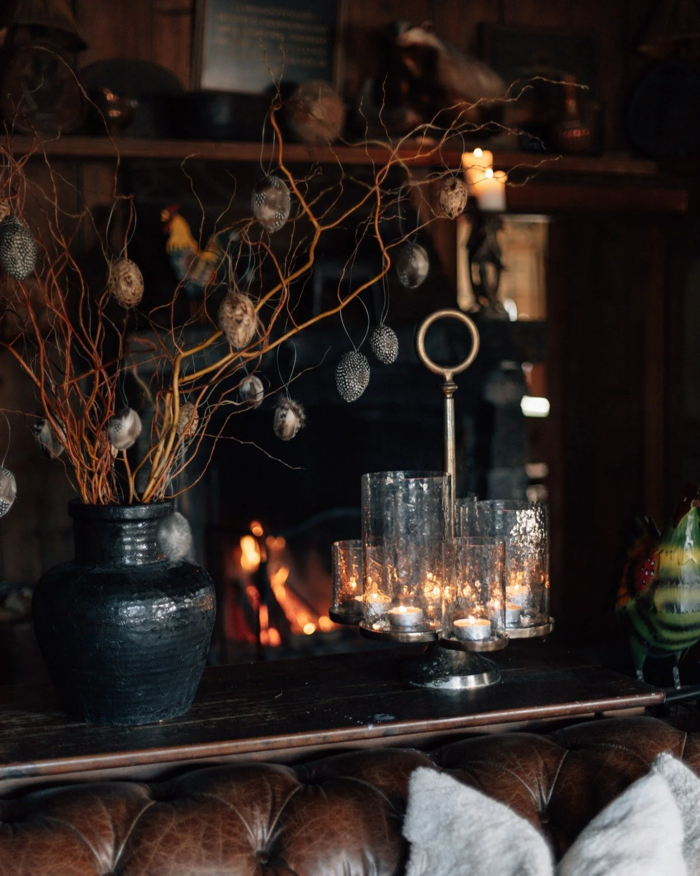 P&aring;sken n&auml;rmar sig 💛
Vi har fortfarande n&aring;gra rum kvar d&auml;r vi bjuder in till ett varmt och mysigt p&aring;skfirande.
V&auml;lj 2, 3 eller 4 dagar med soliga skidturer, v&auml;llagade middagar och l&aring;nga frukostar d&auml;r i