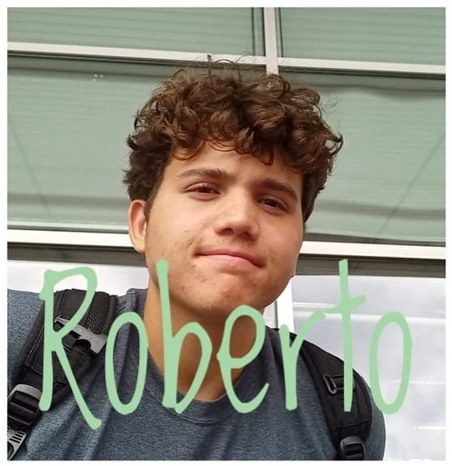 We hebben een nieuwe baliemedewerker! En hij is meteen de jongste van het stel. Hola Roberto! #christmasbaby