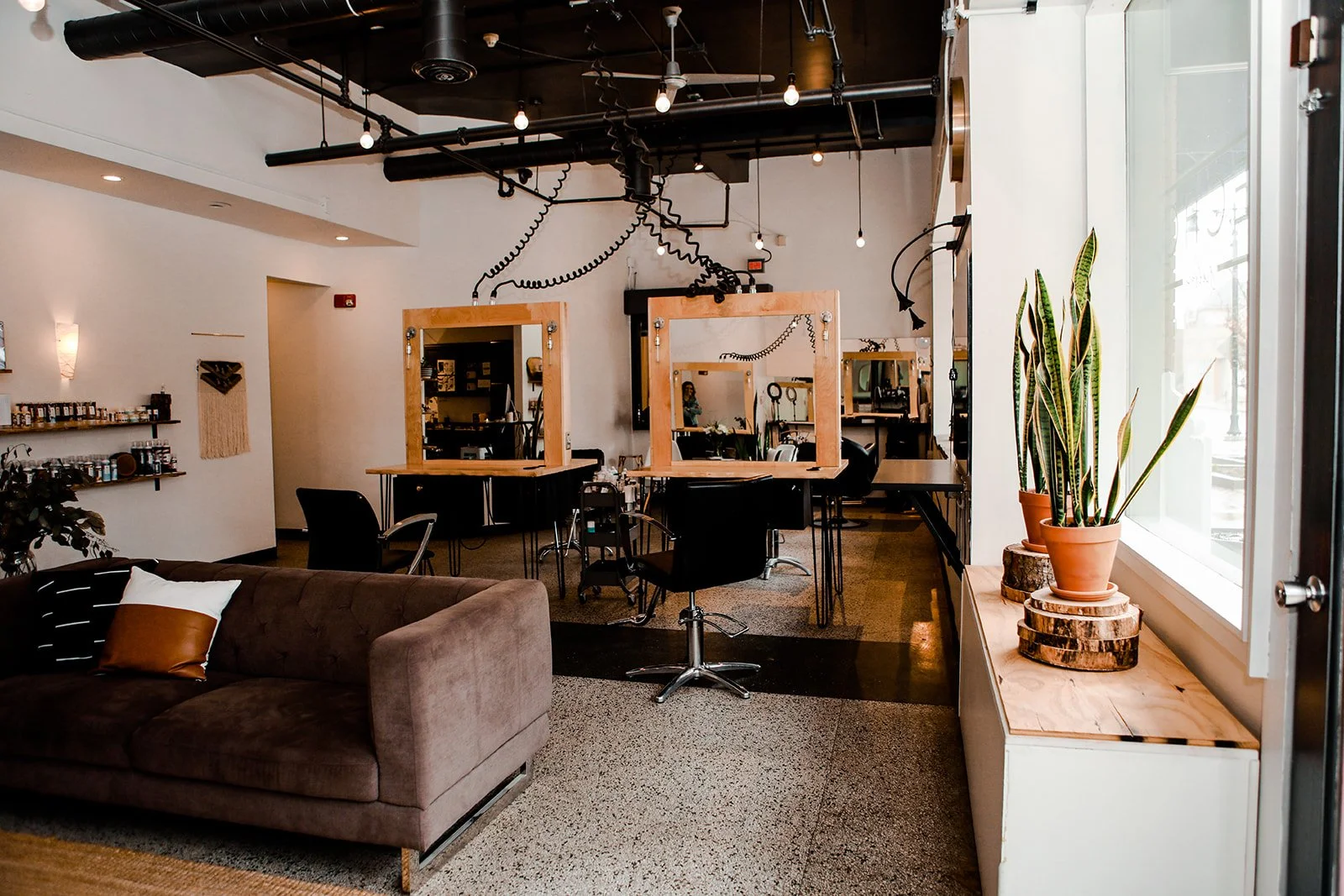 Locations — Echo Salon