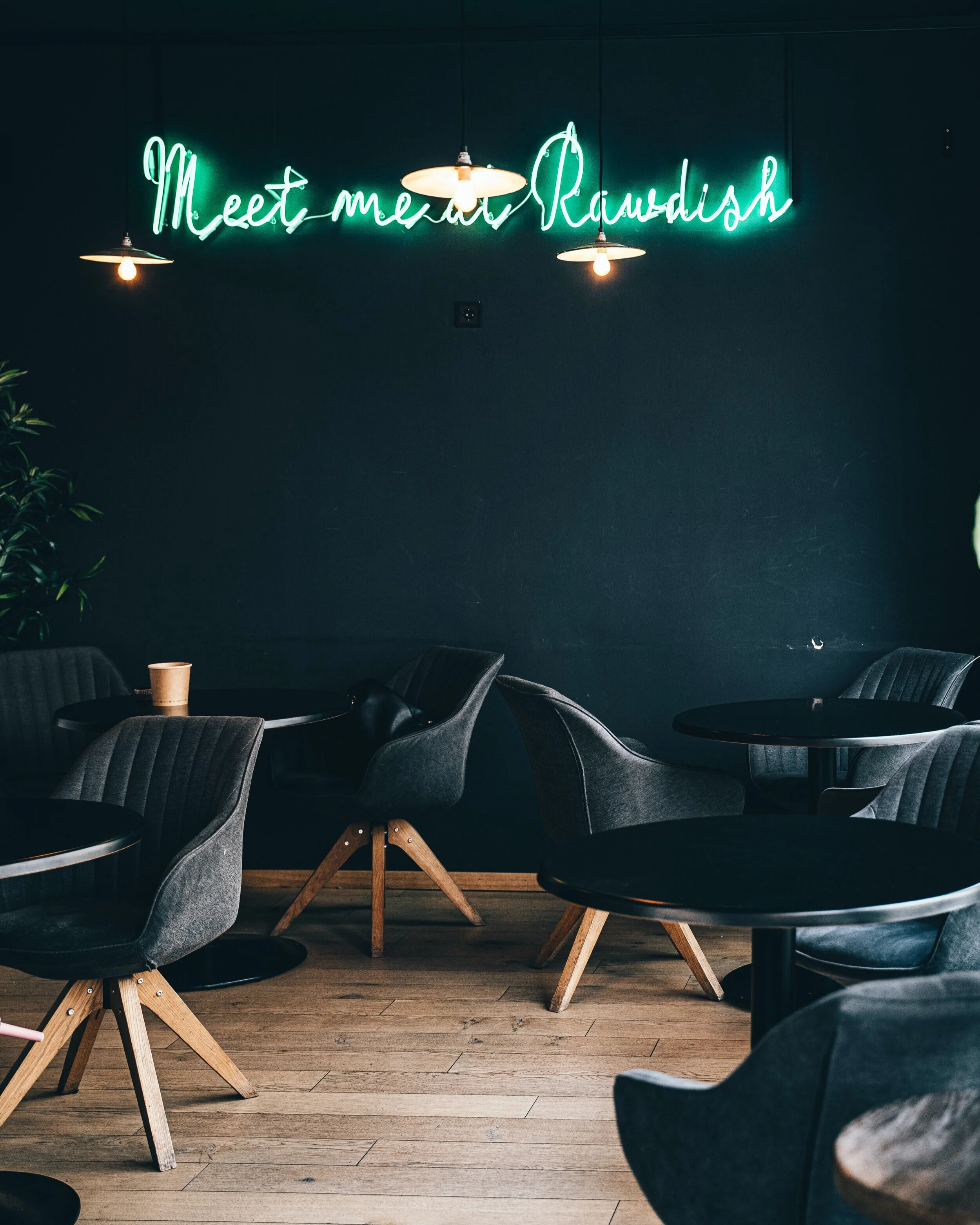 RAWDISH PLACE DE PARISMeet Me at 2A Place de ParisTel.: +352 28793562