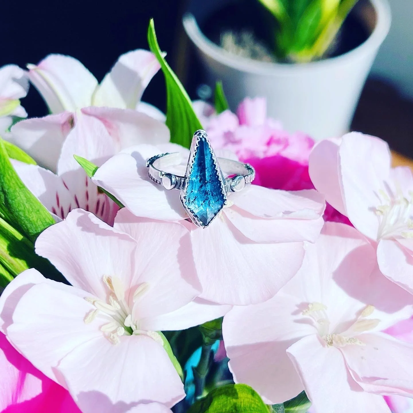 Kyanite Bendy Ring 1.JPG