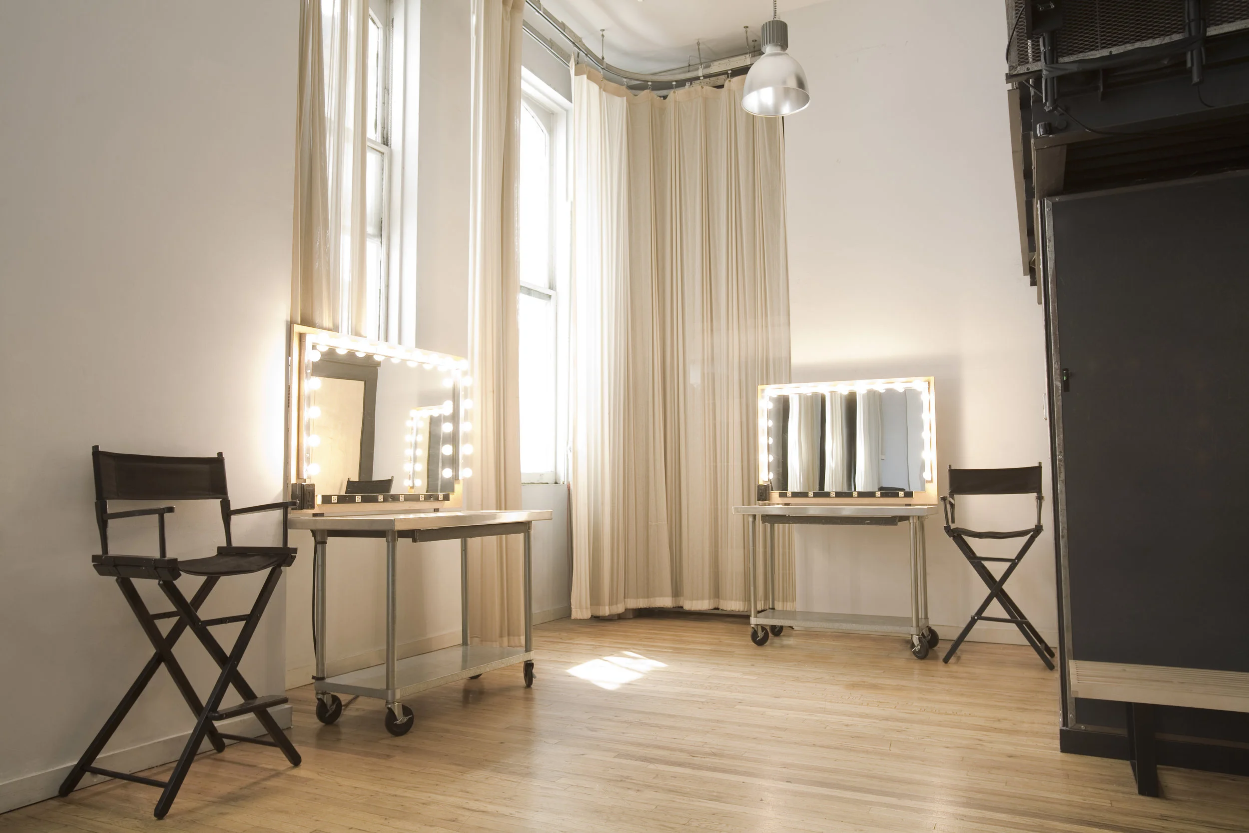 studio-hair-makeup-station-production.jpg.jpg