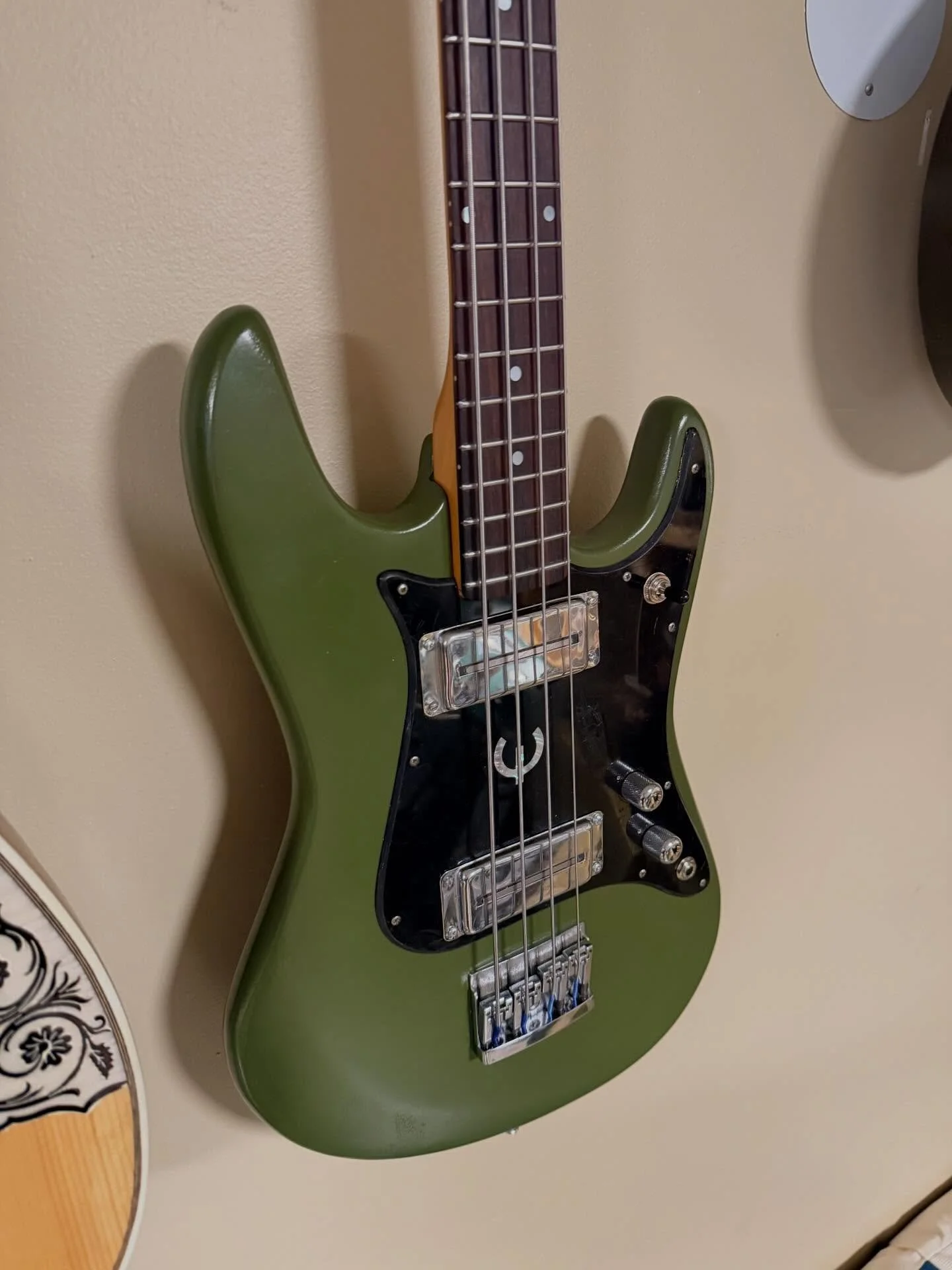 70&rsquo;s FT 280 Epiphone Bass brought back from the dead! Full rewire and scratch handmade pickups. Refin with Gibson Olive Drab.  I suck at painting!!! But it looks killer from about 6ft.  Killer vintage bridge from @parrotdiceguitars in my hood. 