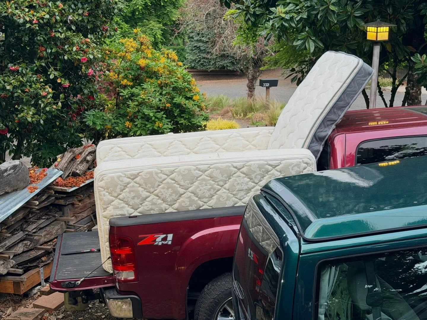 Sold my Sprinter and got this sweet pickup with a giant easy chair built in to the back.  Livin. #gmc #sierra #loungechair #edition