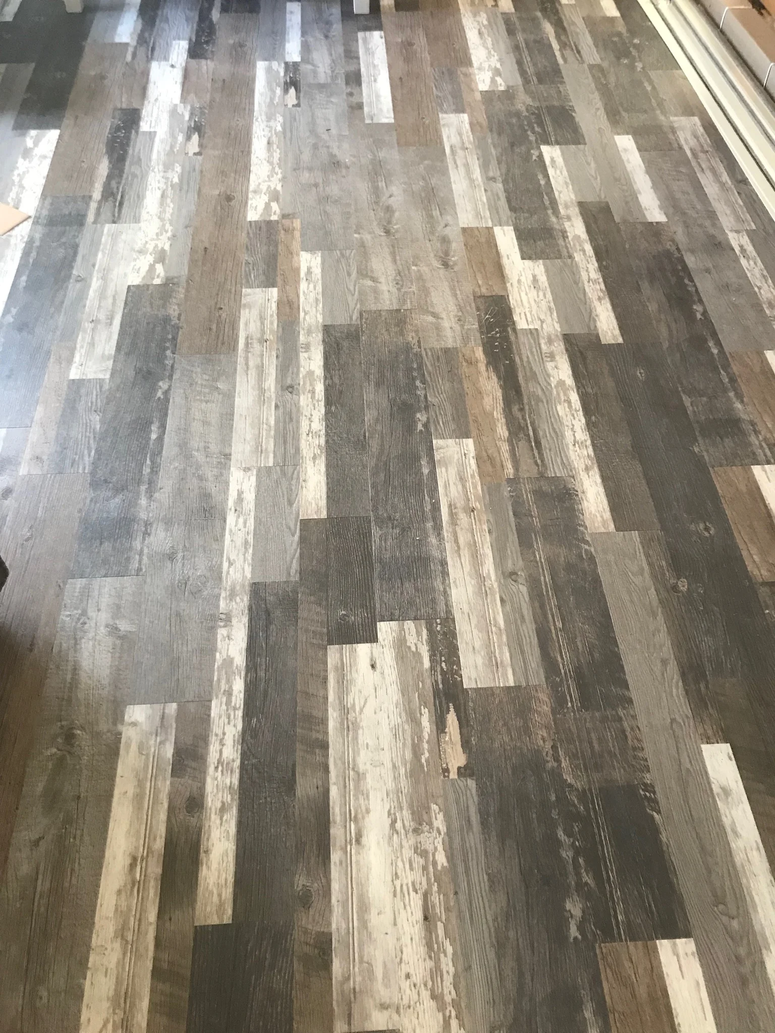 Mannington AduraMAX APEX Chart House in High Tide