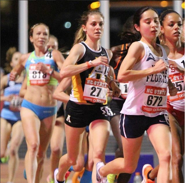 Racing the 10k at Raleigh Relays in 2017